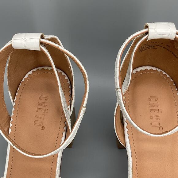 NEW Crevo Women’s Kaitlyn Snake Print Block Heels White Size 9 - Picture 6 of 10